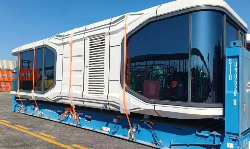 transportation-space capsule